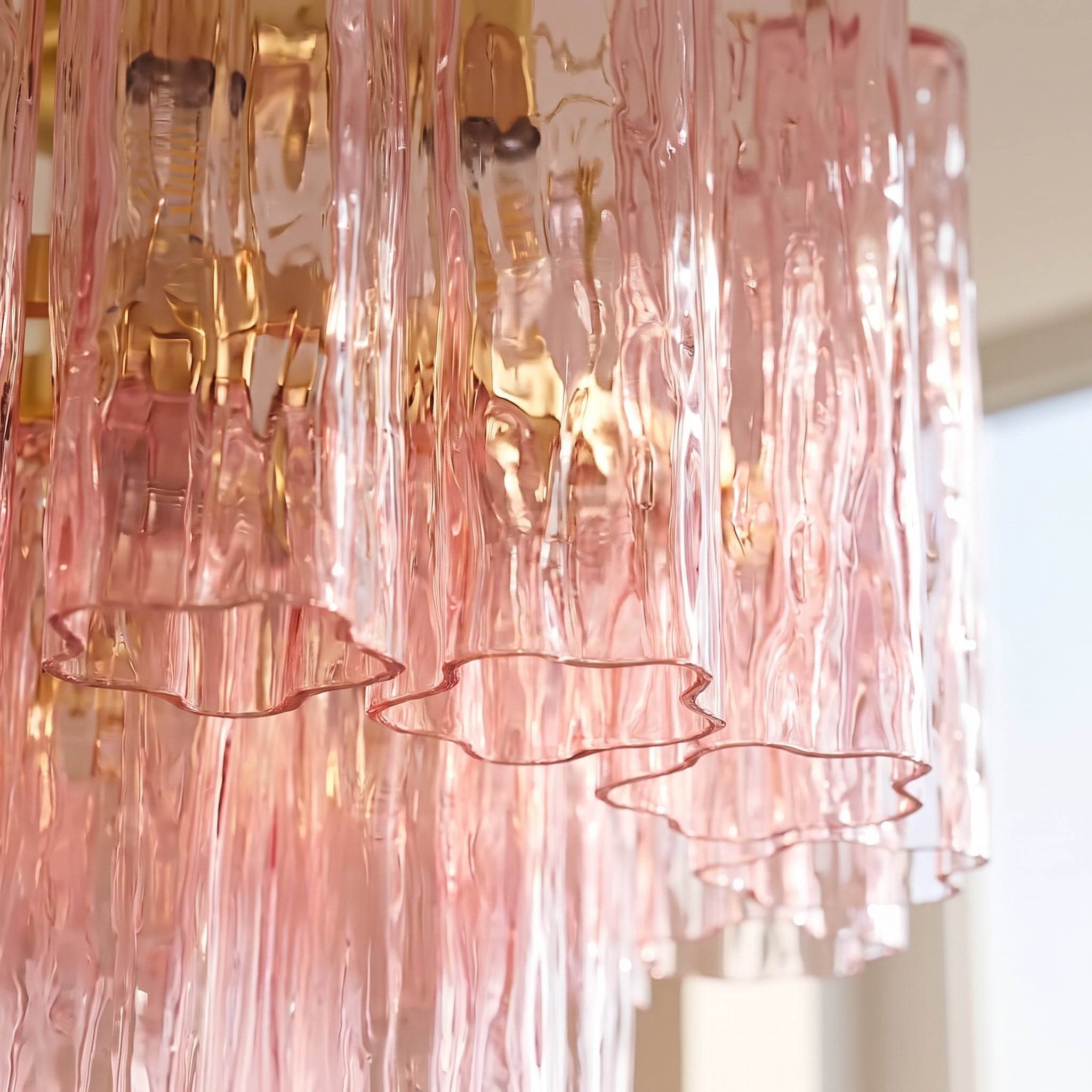 Lustre Aurora style Murano rose et doré – LIVO (vue 2)