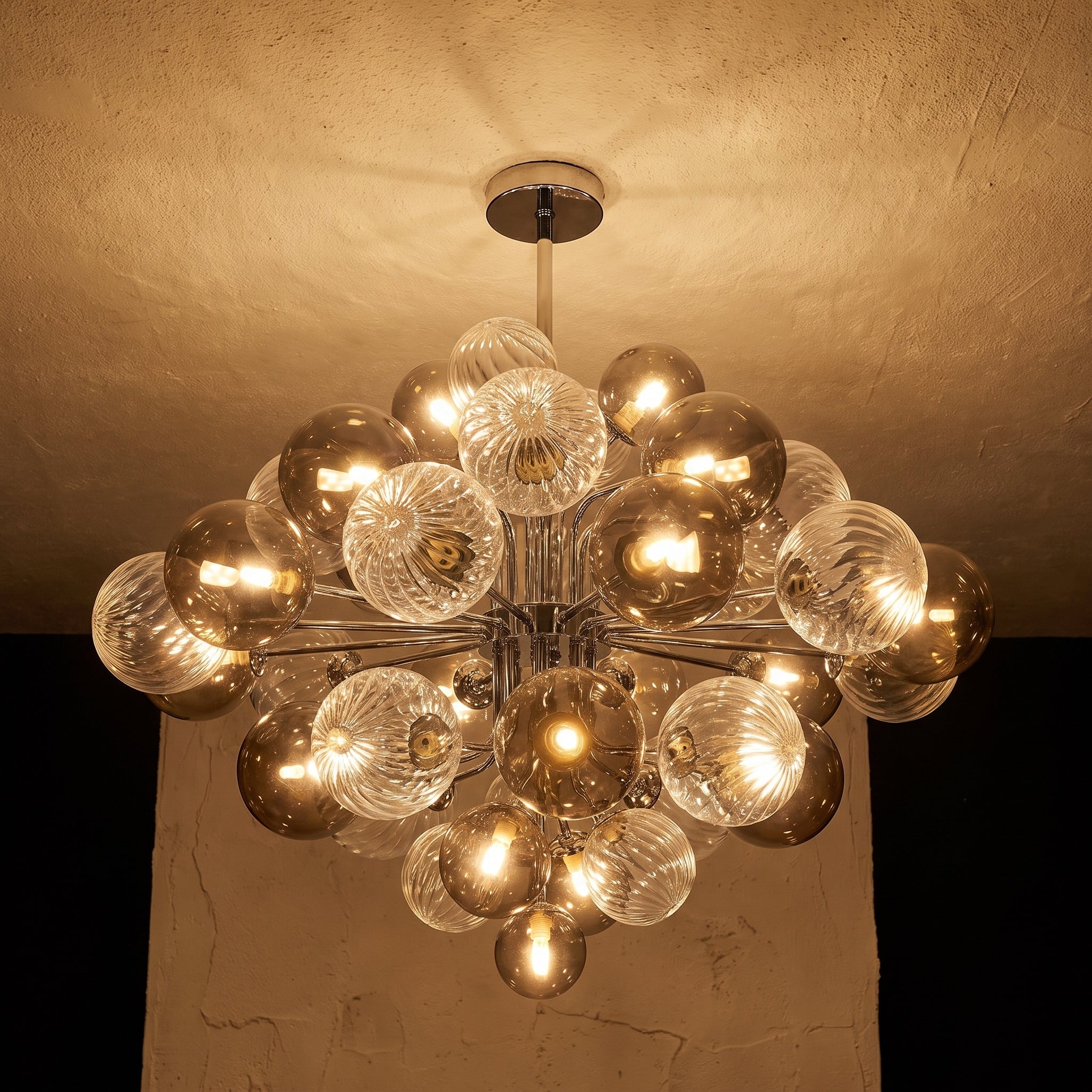 Lustre Bruma style Murano, boules de verre gris fumé – LIVO (vue 6)