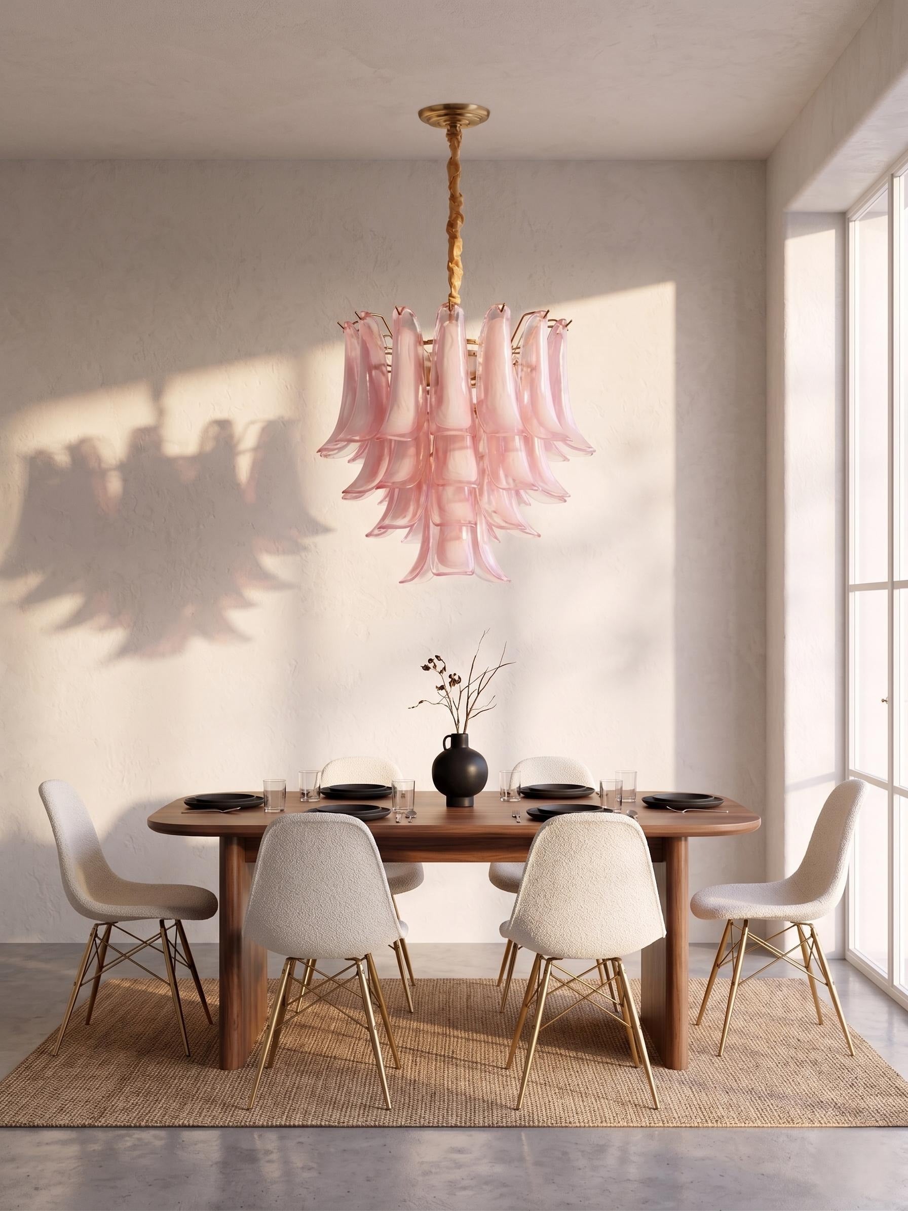 Lustre Rosalba style Murano rose à pétales – LIVO (vue 4)